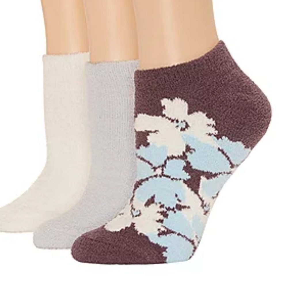 NWT Three Pair Women’s Modern Heritage Cozy Socks Shoe Size 4-10